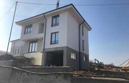 Casa individuala cu 4 camere, 160 mp utili, teren de 350 mp! Zona Vivo!