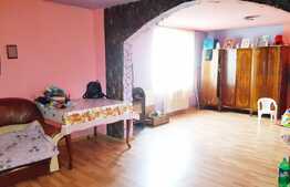 Casa individuala, 120 mp utili, teren de 800 mp, front de 26 ml, zona linistita