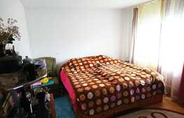 De vanzare apartament 2 camere, 51 mp, decomandat, boxa, zona strazii Magnoliei