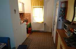 De vanzare apartament 2 camere, 51 mp, decomandat, boxa, zona strazii Magnoliei