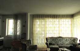 Apartament cu 3 camere, 78 mp! Sistem de alarma! Zona strazii Florilor!