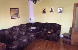 Apartament 4 camere, 80 mp, decomandat, garaj, etaj intermediar, zona Profi