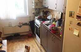 Apartament 4 camere, 80 mp, decomandat, garaj, etaj intermediar, zona Profi