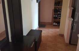 Apartament 3 camere, 54 mp, boxa la subsol, zona Big