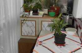 Apartament 3 camere semidecomandate, 72 mp, zona Bucium. Garaj inclus!