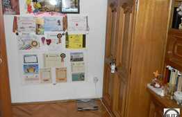 Apartament 3 camere semidecomandate, 72 mp, zona Bucium. Garaj inclus!