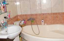 4 camere, 78 mp, decomandat, boxa la subsol, zona strazii Fabricii de Zahar