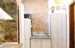 3 camere, 65.6 mp, mobilat lux, terasa, boxa subsol, zona Piata Muzeului