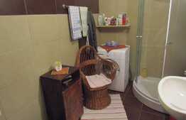 De vanzare apartament cu 2 camere, 42 mp! Parcare! Zona strazii Teilor!