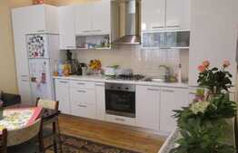 De vanzare garsoniera 43,22 mp, terasa, boxa la subsol, zona Piata Mihai Viteazu