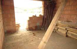 Duplex de 111 mp utili, teren de 200 mp! Zona de case!