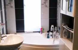 Apartament 3 camere, 82 mp, terasa, parcare, zona Grand Hotel Italia