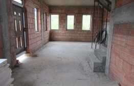 Casa individuala de 120 mp utili, teren de 250 mp! Zona Tauti!