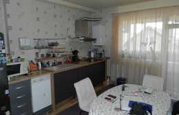 Apartament pe doua niveluri, 3 camere, 111.5 mp! Mobilat, utilat! Zona Cetatii!