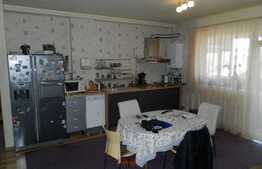 Apartament pe doua niveluri, 3 camere, 111.5 mp! Mobilat, utilat! Zona Cetatii!