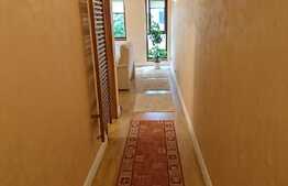 Apartament deosebit 4 camere, 125 mp,2 parcari, teren 170 mp, zona Coloane