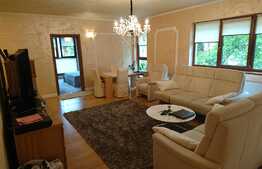 Apartament deosebit 4 camere, 125 mp,2 parcari, teren 170 mp, zona Coloane