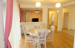 4 camere, 100 mp, totul nou, parcare, zona Piata Cipariu