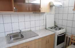 Garsoniera de vanzare, 29 mp, boxa subsol, zona Casa Radio