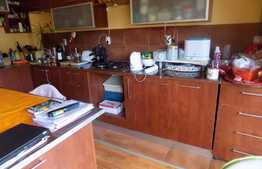 De inchiriat apartament cu 2 camere, 46 mp! Parcare! Zona strazii Tauti!