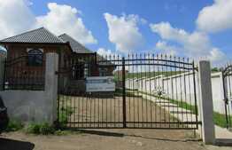 De vanzare casa individuala, 141 mp, teren 594, front 17, zona linistita