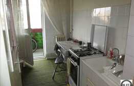 Vanzare 2 camere decomandate, 44 mp utili, cu balcon, finisat clasic, zona Profi