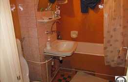 Vanzare 2 camere decomandate, 44 mp utili, cu balcon, finisat clasic, zona Profi