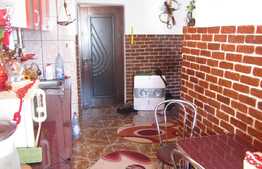 Apartament 2 camere, 50,25 mp, decomandat, zona Piata Flora