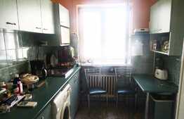 Apartament 3 camere, 69 mp, decomandat, garaj, parcare, zona strazii Primaverii