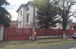 Vanzare casa cuplata, 167 mp, 100 mp teren, zona Interservisan
