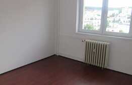 Apartament 2 camere, 40 mp, decomandat, etaj intermediar, zona Big