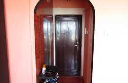 Garsoniera 22 mp, etaj intermediar, zona Piata Hermes