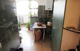 Garsoniera 42 mp, decomandat, boxa subsol, zona strazii Calea Floresti