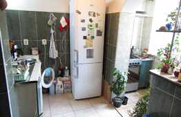 Garsoniera 42 mp, decomandat, boxa subsol, zona strazii Calea Floresti