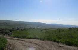 Teren extravilan, 21200 mp, front stradal de 112 ml, zona linistita