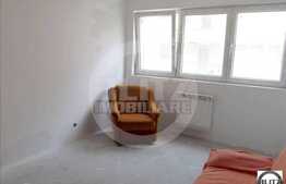 2 camere de vanzare,semifinisat in zona linistita