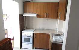 Garsoniera, 28 mp, decomandata, etaj intermediar, zona strazii Calea Floresti