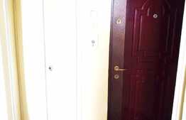 Apartament 2 camere, 45 mp, etaj intermediar, zona Mercur