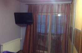 De vanzare apartament cu 2 camere, decomandat, 54 mp! Zona Terra!