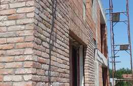 Duplex de vanzare, 160 mp, teren 270 mp, semifinisat, zona linistita!