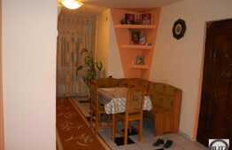 De vanzare apartament cu 3 camere,  suprafata de 63 mp, zona sensului giratoriu