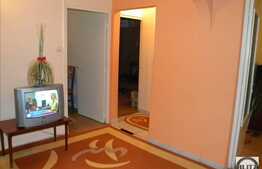 De vanzare apartament cu 3 camere,  suprafata de 63 mp, zona sensului giratoriu