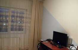 De vanzare apartament cu 3 camere,  suprafata de 63 mp, zona sensului giratoriu