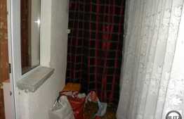 De vanzare apartament cu 3 camere,  suprafata de 63 mp, zona sensului giratoriu