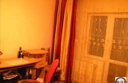 De vanzare apartament cu 3 camere,  suprafata de 63 mp, zona sensului giratoriu