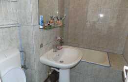 Apartament 2 camere, 40 mp, decomandat, parcare, zona Facultatii Bogdan Voda