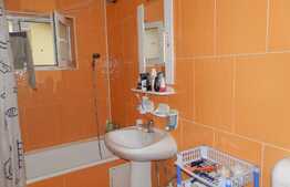 Apartament cu 3 camere, 65 mp! Mobilat si utilat! Parcare! Zona strazii Teilor!