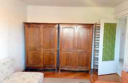 Apartament cu 3 camere, 70mp, decomandat, parcare, zona Sigma