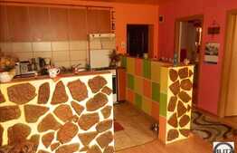 Vanzare 2 camere in zona Teilor! Mobilat! Parcare inclusa