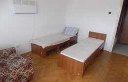 Garsoniera, 30 mp, decomandata,  zona Piata Marasti